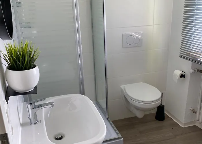 아파트 Apartmenthaus
