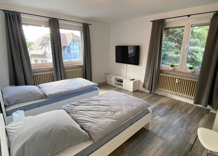 아파트 Apartmenthaus *